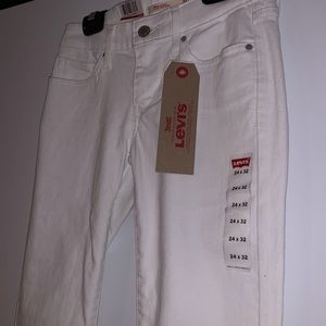 White 711 Skinny Levi’s